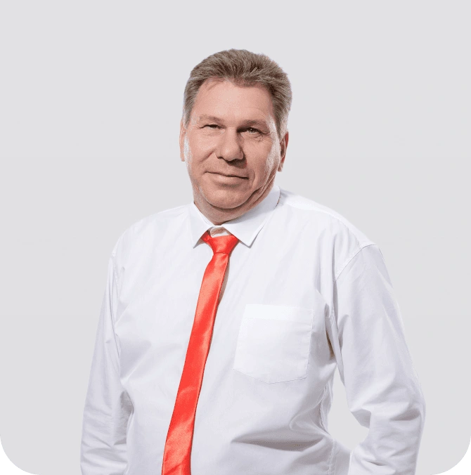 Инструктор Олег